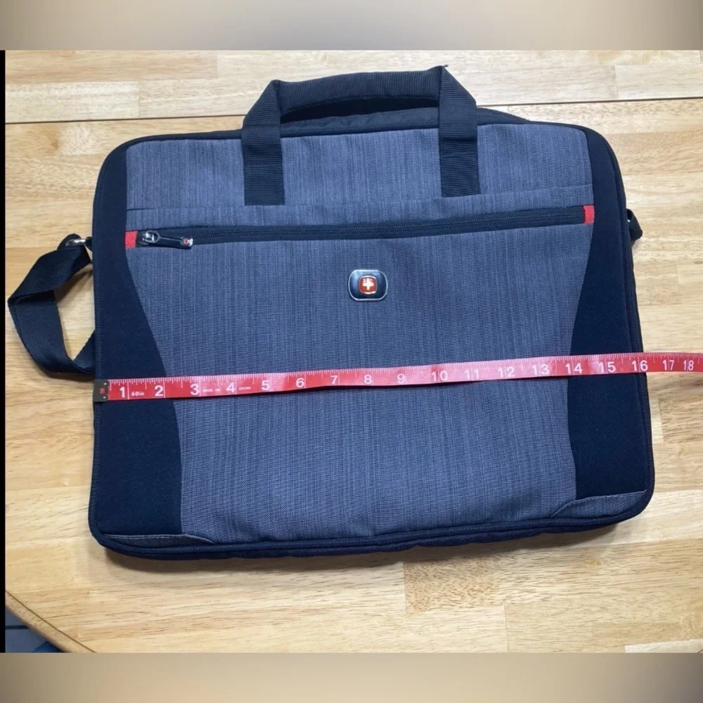 SWISSGEAR Laptop Messenger Bag 16” Red/Black with shoulder strap